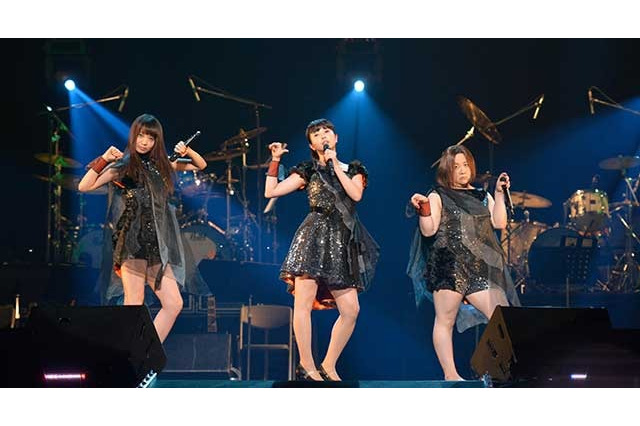 吉高由里子&森カンナ&近藤春菜、「バキューム」結成 画像
