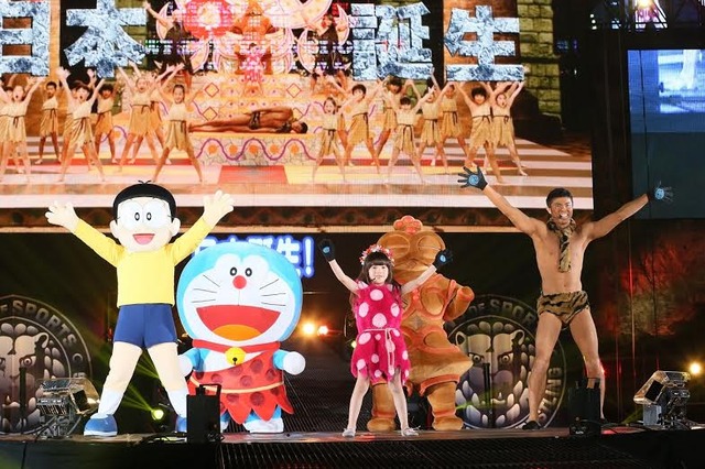 新日本プロレス1.4東京ドームにドラえもん&小島よしおがダンス 画像