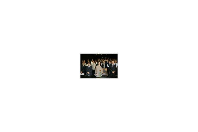 「メトロに乗って」試写会でオヤジと和泉元彌が号泣!? 画像