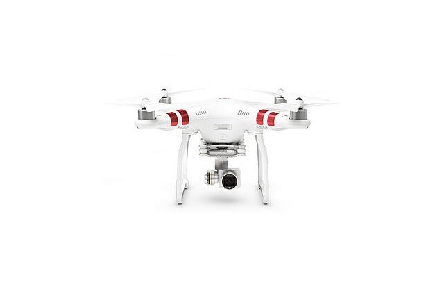 ドローンのレンタルサービス、2泊3日で1万8500円から 画像