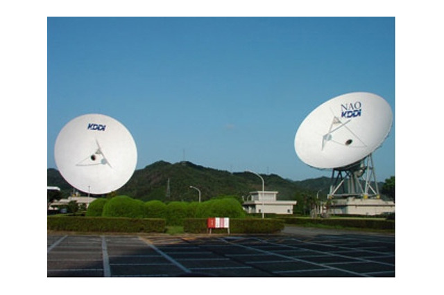 KDDIが“ブラックホール研究”に協力……パラボラアンテナを電波望遠鏡に転用 画像