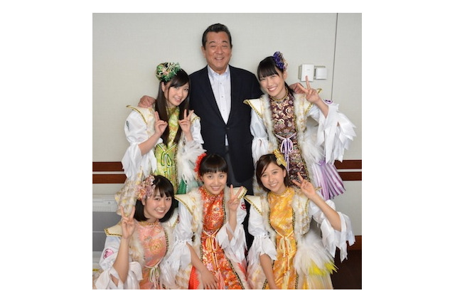ももクロ、パワフルすぎる加山雄三にタジタジ「私たちついていけない!」 画像
