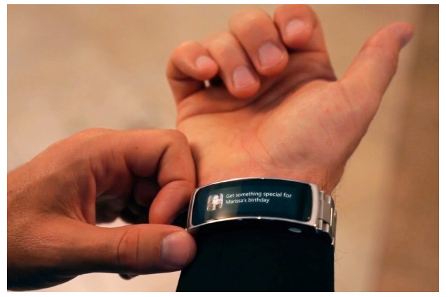 普通の腕時計をスマートウォッチに変身させる外付けデバイス「LINK」 画像