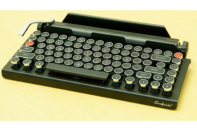 高いけどほしい! タイプライター風のBluetoothキーボード 画像