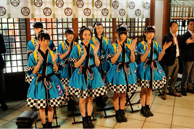 私立恵比寿中学が焼きとり50本を奉納…「紅白に出たい」? 画像