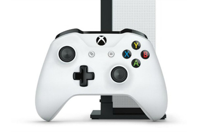 Microsoft、小型化新モデル「Xbox One S」海外で発売! 画像