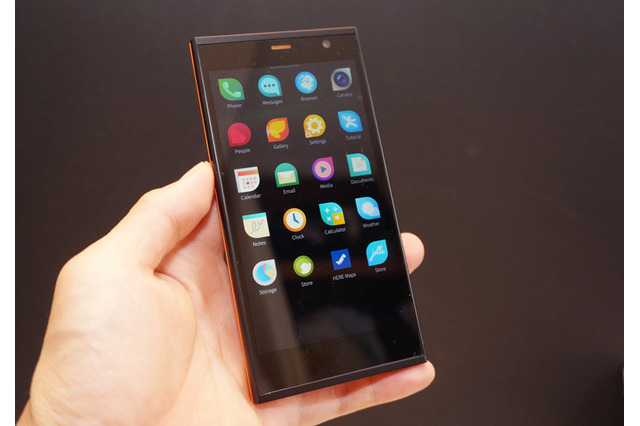 Sailfish OS搭載の新型スマホ「Aqua Fish」をインドから入手してみた! 画像