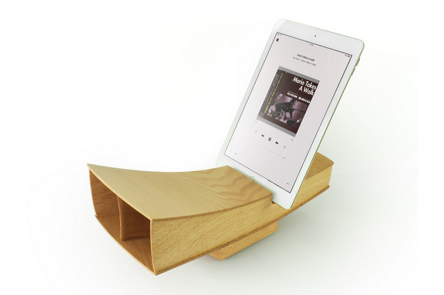 iPad&iPhone向け高級木製スピーカーボックス「Smart Horn.Tab」 画像