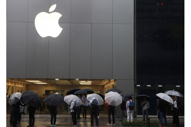 iPhone 7発売の16日、Apple Storeは午前8時オープンに！予約不要の当日販売もあり！ 画像