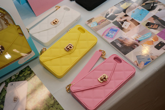 女子力アップ!米国発Pursecaseのハンドバック型シリコンケース【iPhoneケース展】 画像