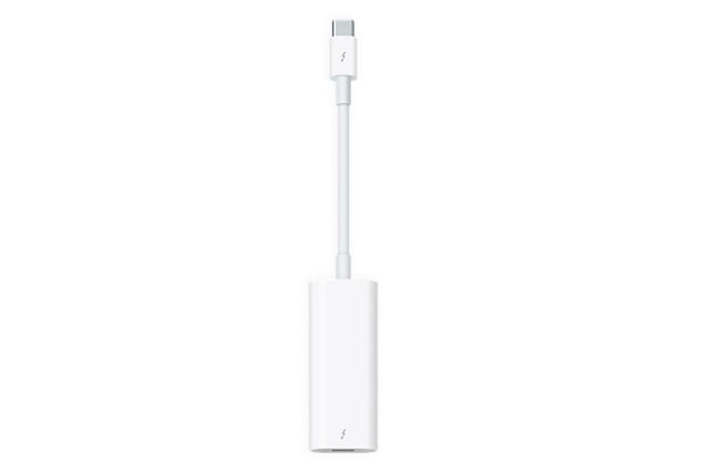 Apple、新型MacBook Pro向けにThunderbolt 3⇔Thunderbolt 2変換アダプタ発売 画像