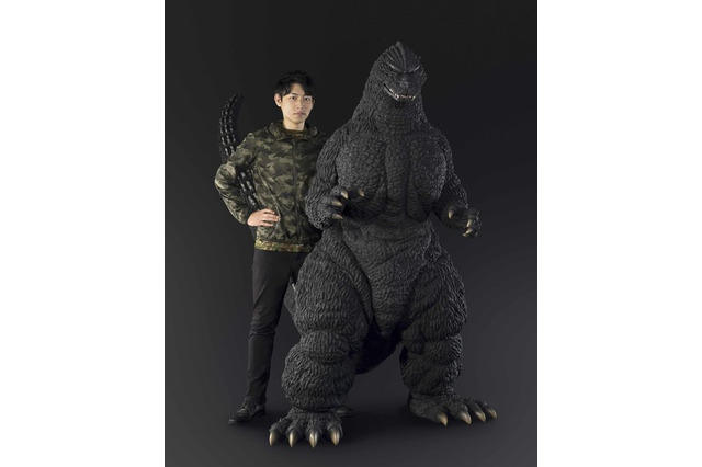 なんと450万円!全長3mの「ゴジラ」フィギュアが予約開始! 画像