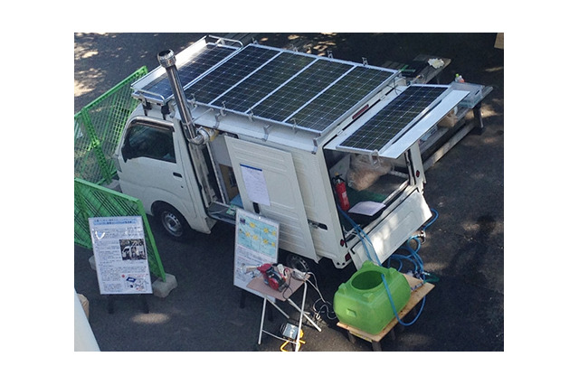 被災地で電気とお湯を供給する