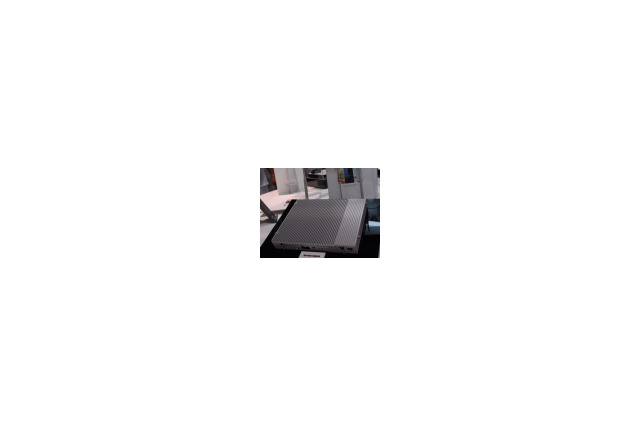 【WIRELESS JAPAN 2008 Vol.3】モバイルWiMAXで重さ2.5kgの超小型屋内基地局 画像