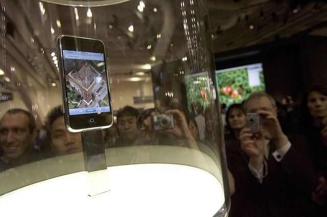 本日、iPhone生誕10周年!Appleがコメント発表「革命は続く」 画像
