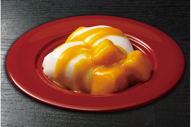 くら寿司、「完熟マンゴー杏仁」を200円で提供 画像