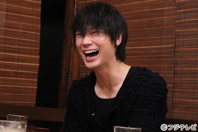 綾野剛が「毛玉」と呼んだ男性俳優と、「100点の笑顔」と呼んだ女優とは? 画像