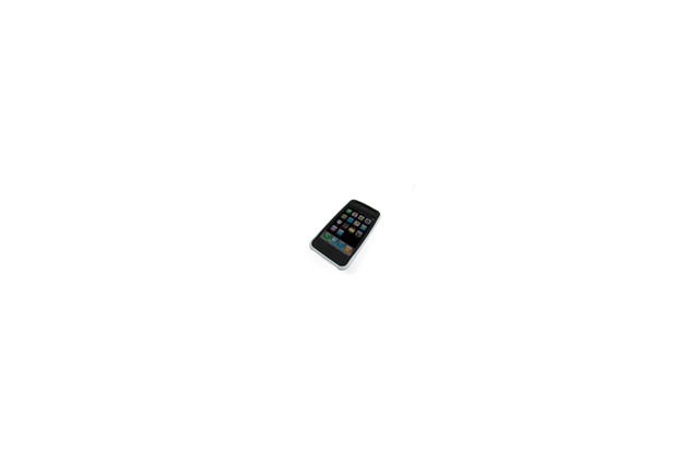 iPhone 3G用シリコンケース実売1,480円——フロントとバックでカラーの異なるツートーン 画像