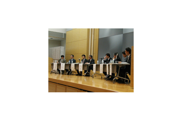 MVNOや競争原理のあり方とは? 携帯電話における既存事業者と新規事業者の「温度差」 画像