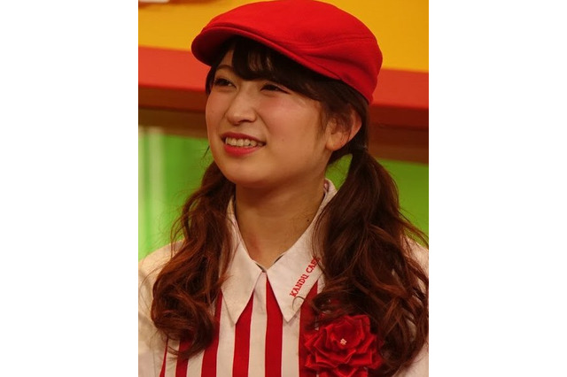 NMB48吉田朱里&太田夢莉、“りんりそ”コンビで水着姿を披露!「最高かよ」「いちばんすきな組み合わせ」 画像