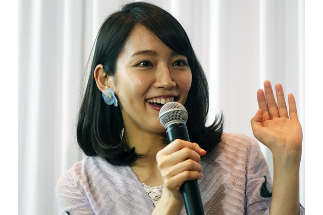 吉岡里帆、デジタル写真集から厳選カットを公開!「スタイル良過ぎ」「めっちゃセクシー」 画像