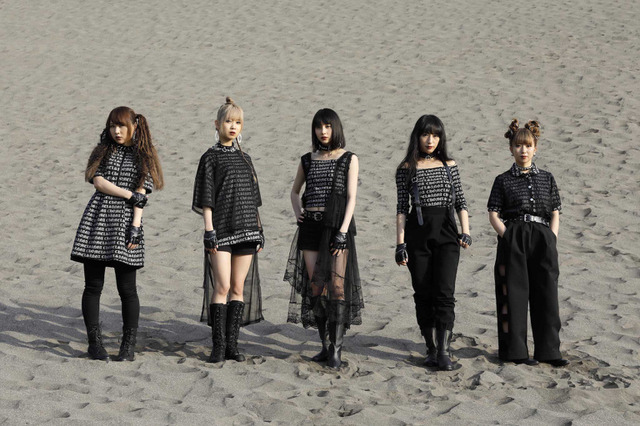 Q'ulle、移籍後初アルバム「コネクトライト」の発売が決定! 画像