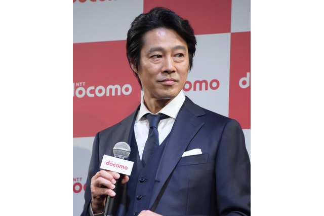 堤真一、4歳娘の子育てを語る 結婚後の芝居の変化も告白 画像