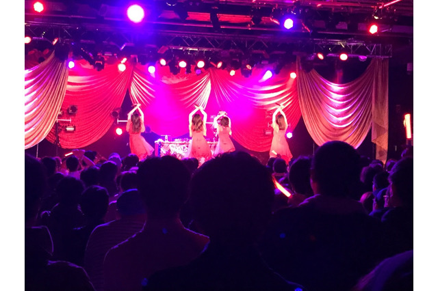 東京女子流、クリスマスライブに出演！キレのあるパフォーマンスで会場を魅了 画像