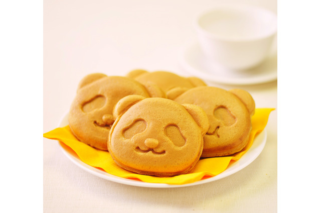 銀座コージーコーナーの「パンダ焼き」に新作「いちご&チョコ」 画像