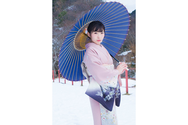 元AKB48の演歌歌手・岩佐美咲の新曲MVやジャケット写真が解禁 画像