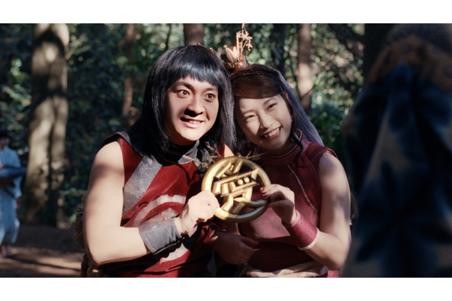 金太郎と織姫がペアルックで「ね~」を連発! 三太郎シリーズ新CM本日から 画像
