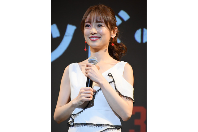 泉里香、美貌とトラップで報道陣を魅了「絶対に気づくだろうなと思っていたのですが」 画像
