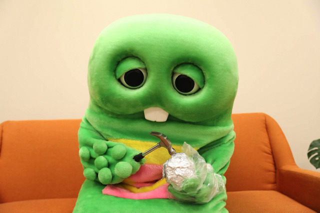 ガチャピンがまさかのYouTuberデビュー！まずは王道ネタにチャレンジ 画像