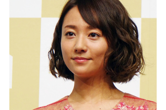 木村文乃の変装するスーツ姿に反響!「超萌える」の声も 画像