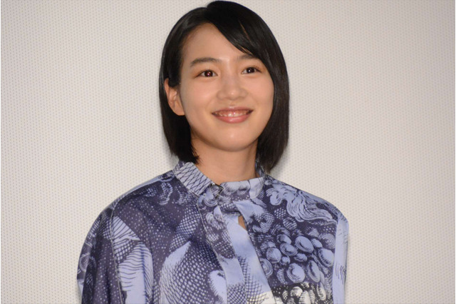 のん、「大人っぽい声」を褒められて大喜び! 画像