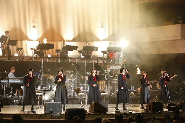 エビ中、全編生バンド演奏での野外ワンマン開催!約4000人のファンを魅了 画像