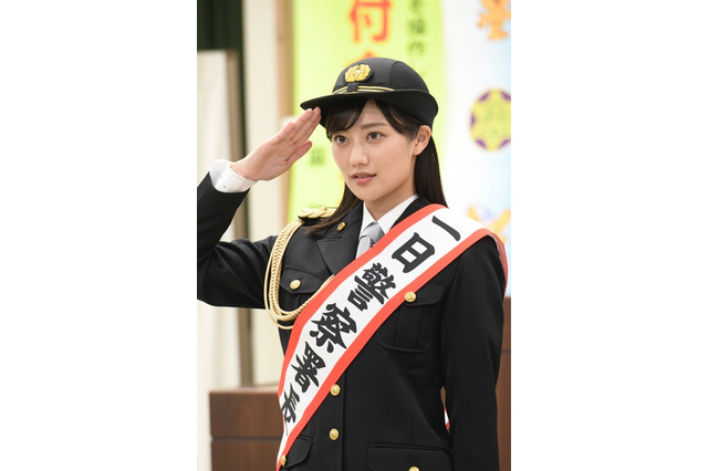 『ミス美しい20代』奥山かずさが1日警察署長に......「私も護身術を習ってみたい」 画像