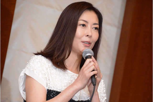 中山美穂、『WAKUWAKUさせて』を23年ぶりに熱唱!SNSで反響 画像