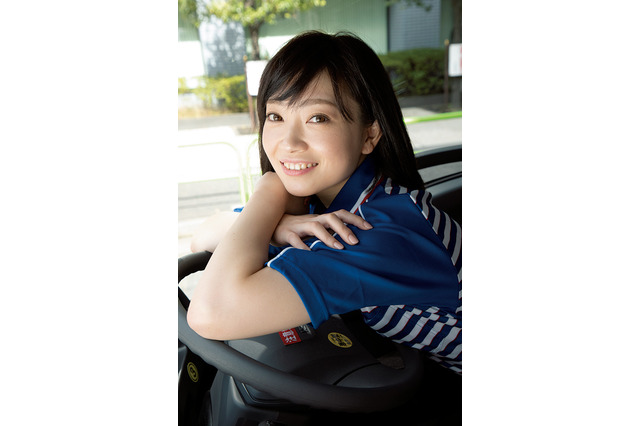 佐川郵便で働く55人が登場 写真集 佐川女子 が発売 Rbb Today