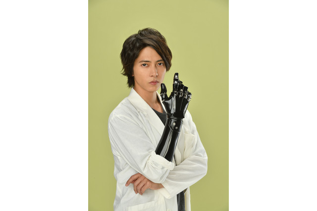 山下智久が天才科学者に!ドラマ『インハンド』が4月スタート 画像
