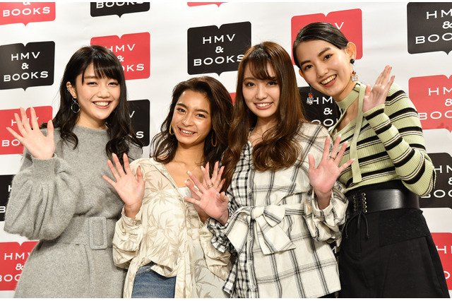 遠山茜子、ブラジリアン系ビキニで美ヒップ強調？　松川菜々花・みうらうみ・黒木麗奈とカレンダー同時発売 画像