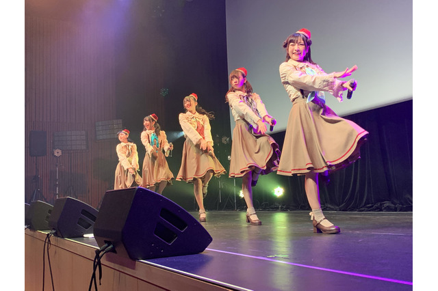 わーすた、定期ライブで新曲MV解禁!写真集も発売決定 画像