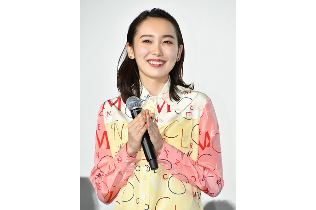 飯豊まりえ、父親の初めての行動に感激!ファンからは「親孝行出来たね」の声も 画像