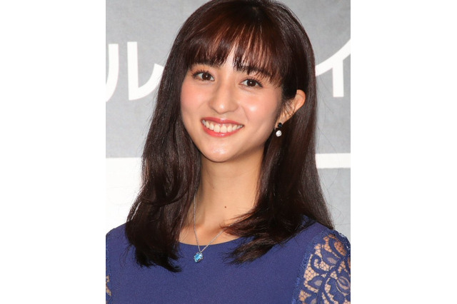 堀田茜、自身のファン・貴景勝にお姫様抱っこされるショットを公開！ 画像