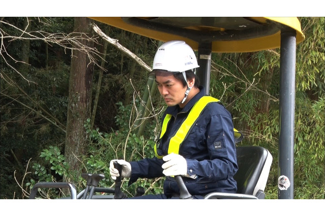 平成ノブシコブシ徳井、重機免許取得して被災地へ!芸人の仕事とのバランスは? 画像