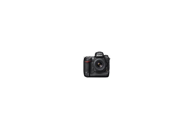ニコン、有効画素2,450万画素で35mmフルサイズの一眼レフカメラ 画像