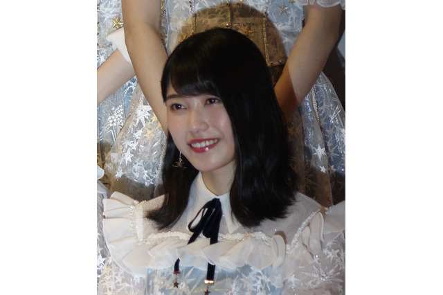 横山由依のセーラー服姿にファン「現役並み」「可愛すぎる!」 画像