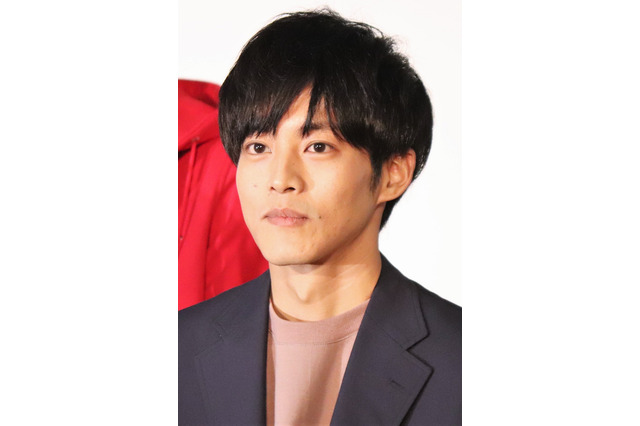 松坂桃李、後輩・杉野遥亮の私生活を心配「週刊誌に撮られたら恥ずかしい」 画像