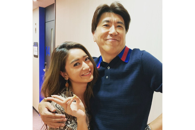石橋貴明、“1人目のお友達”みちょぱとの仲良しショット公開 画像