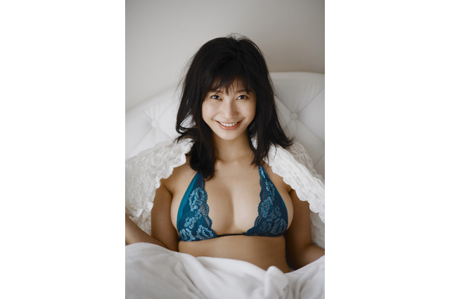 【昨日のエンタメニュース】小倉優香、写真集で魅惑のセクシーボディ/オードリー春日、妻の実家で新婚生活 画像